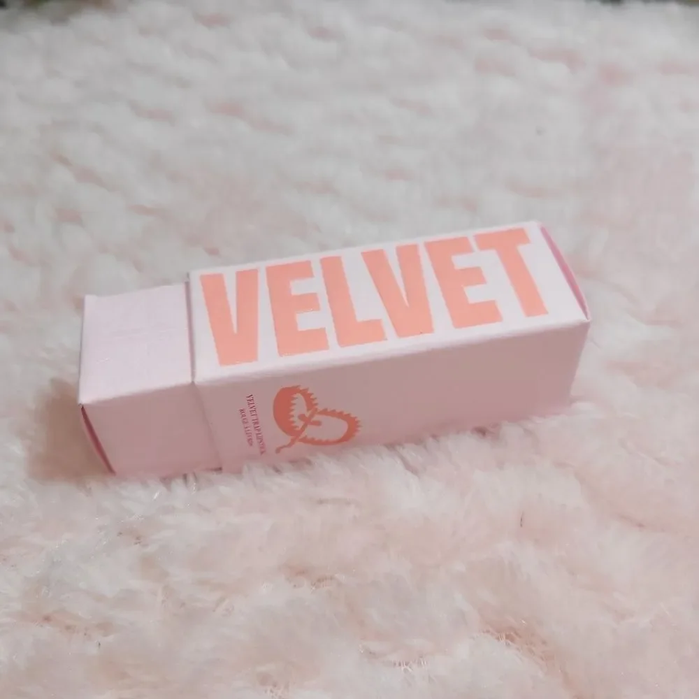 New Jeffree Star Cosmetics Velvet Trap - Androgyny